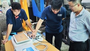 HIKI chuyển giao hệ thống giám sát quá trình đúc nhựa CPS cho trường đại học